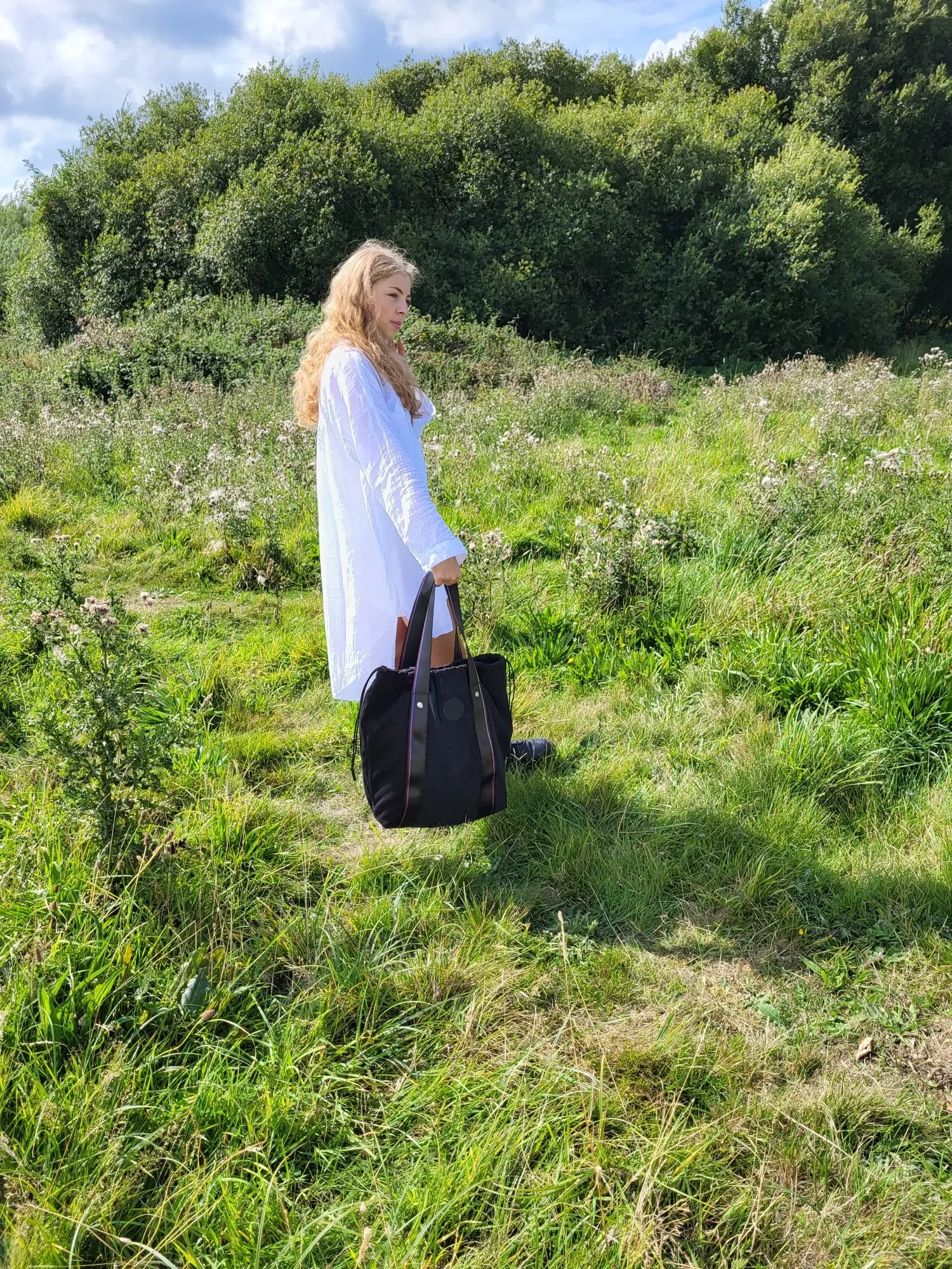 THE WEEKENDER (BLACK DENIM)